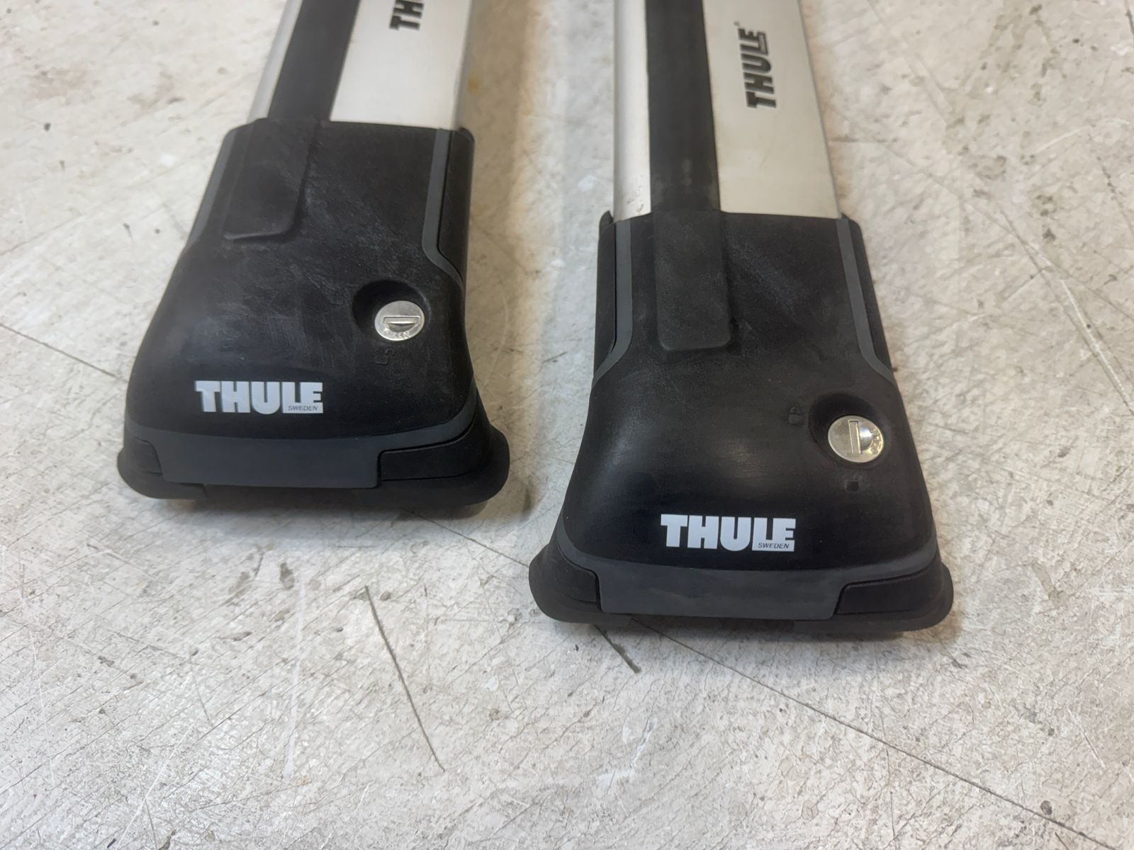Багажник в сборе Thule WingBar Edge 9585 Б/У