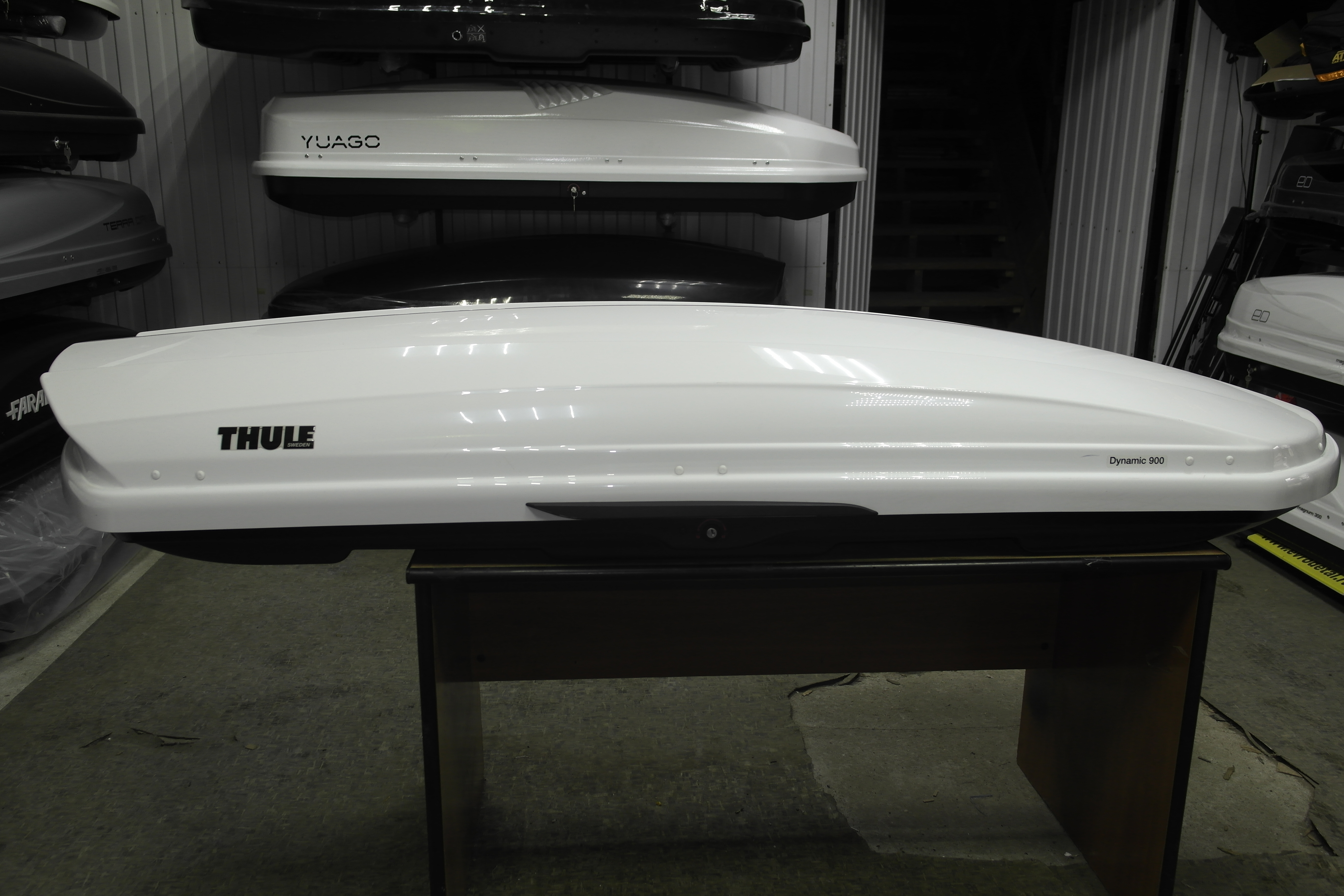 Автобокс Thule Dynamic 900 белый глянец Б/У