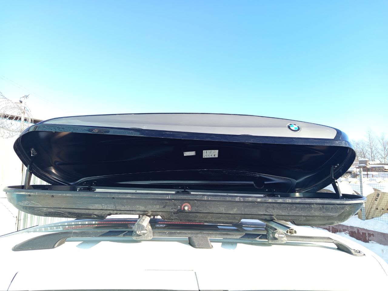 Автобокс BMW чёрный/серый глянцевый двусторонний