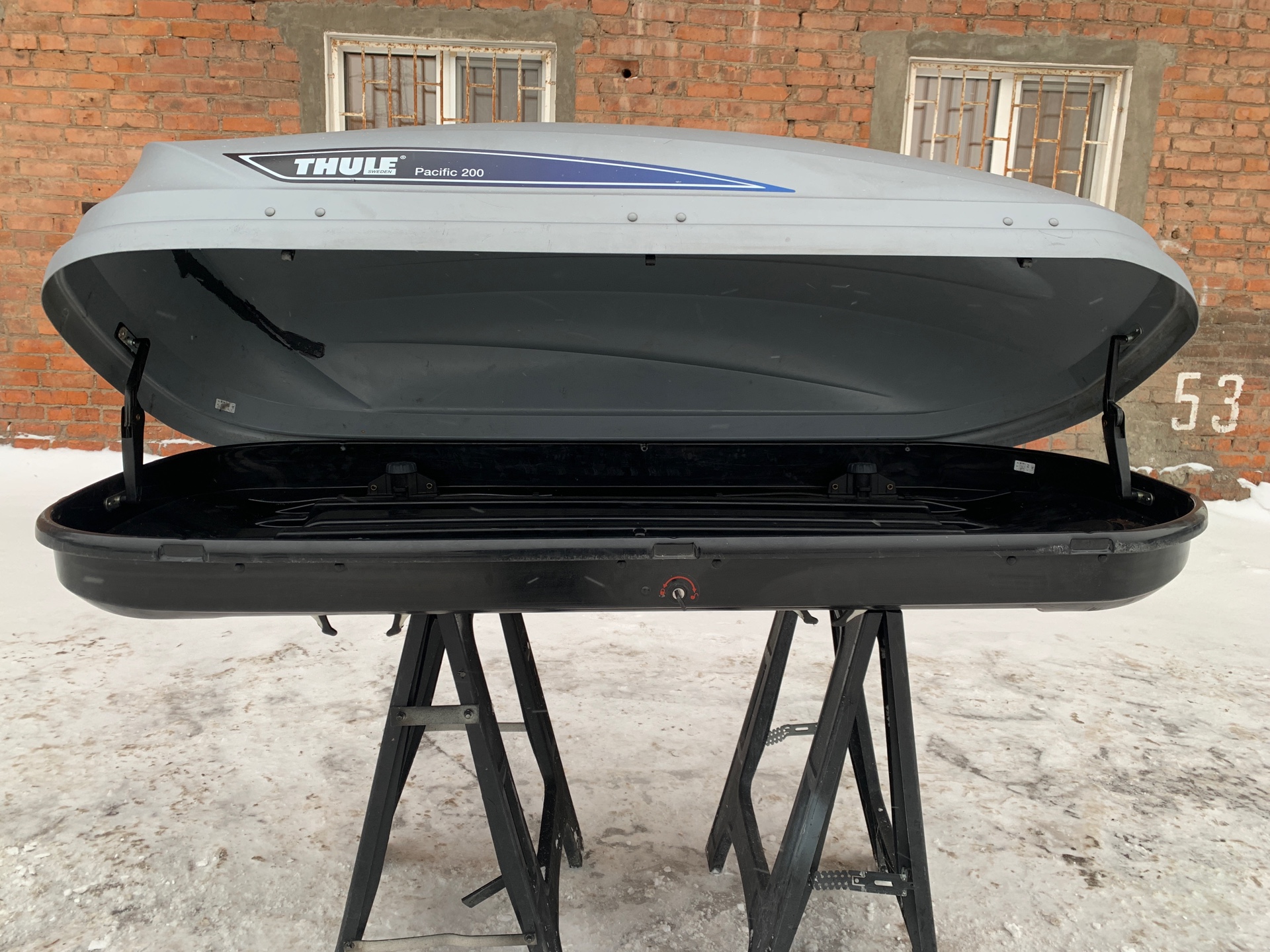 Автобокс Thule Pacific 200 серый матовый Б/У