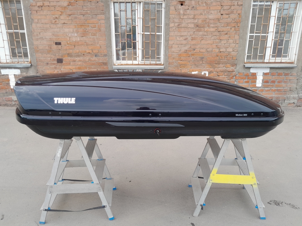 Aвтобокс Thule Motion 800 чёрный глянец б/у (ТМ-800В №022)