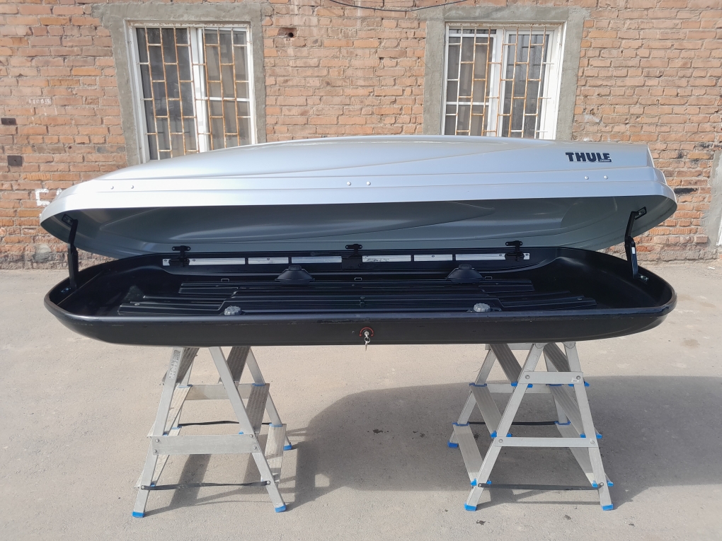 Автобокс Thule Atlantis 900 серый глянцевый Б/У