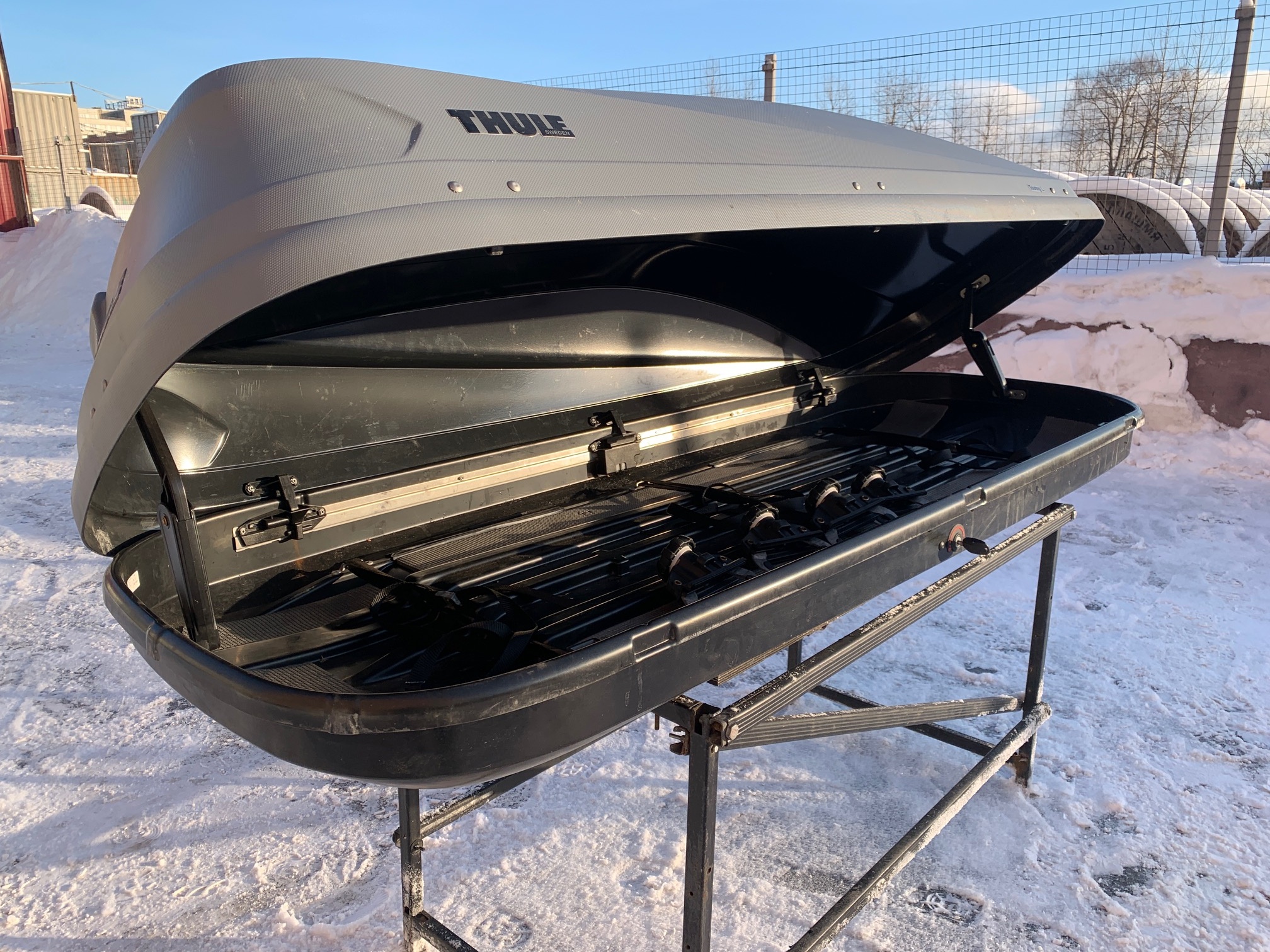 Автобокс Thule Touring L Titan Aeroskin Б/У