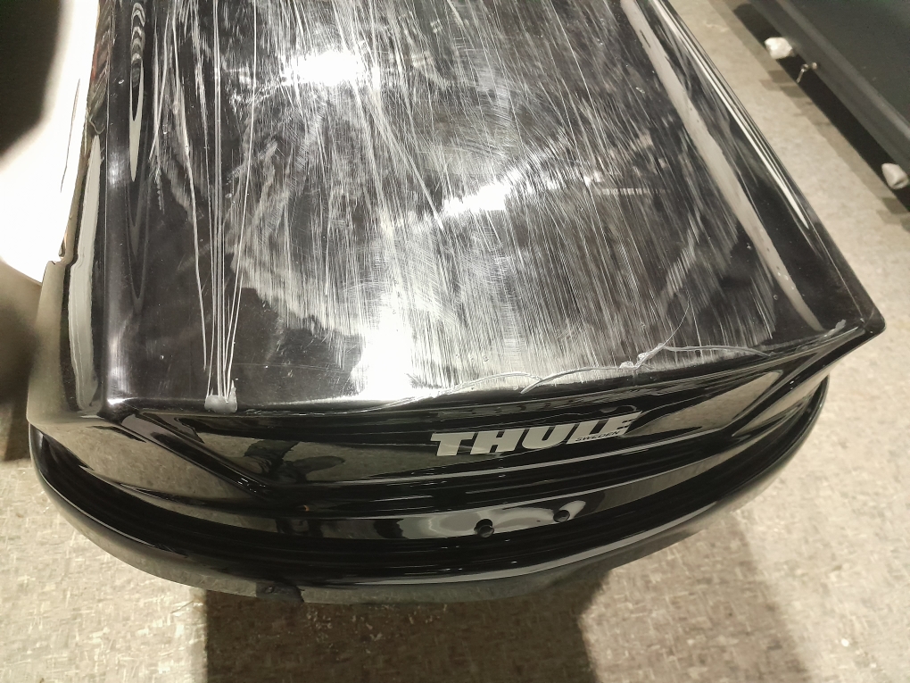 Aвтобокс Thule Motion 800 чёрный глянец б/у