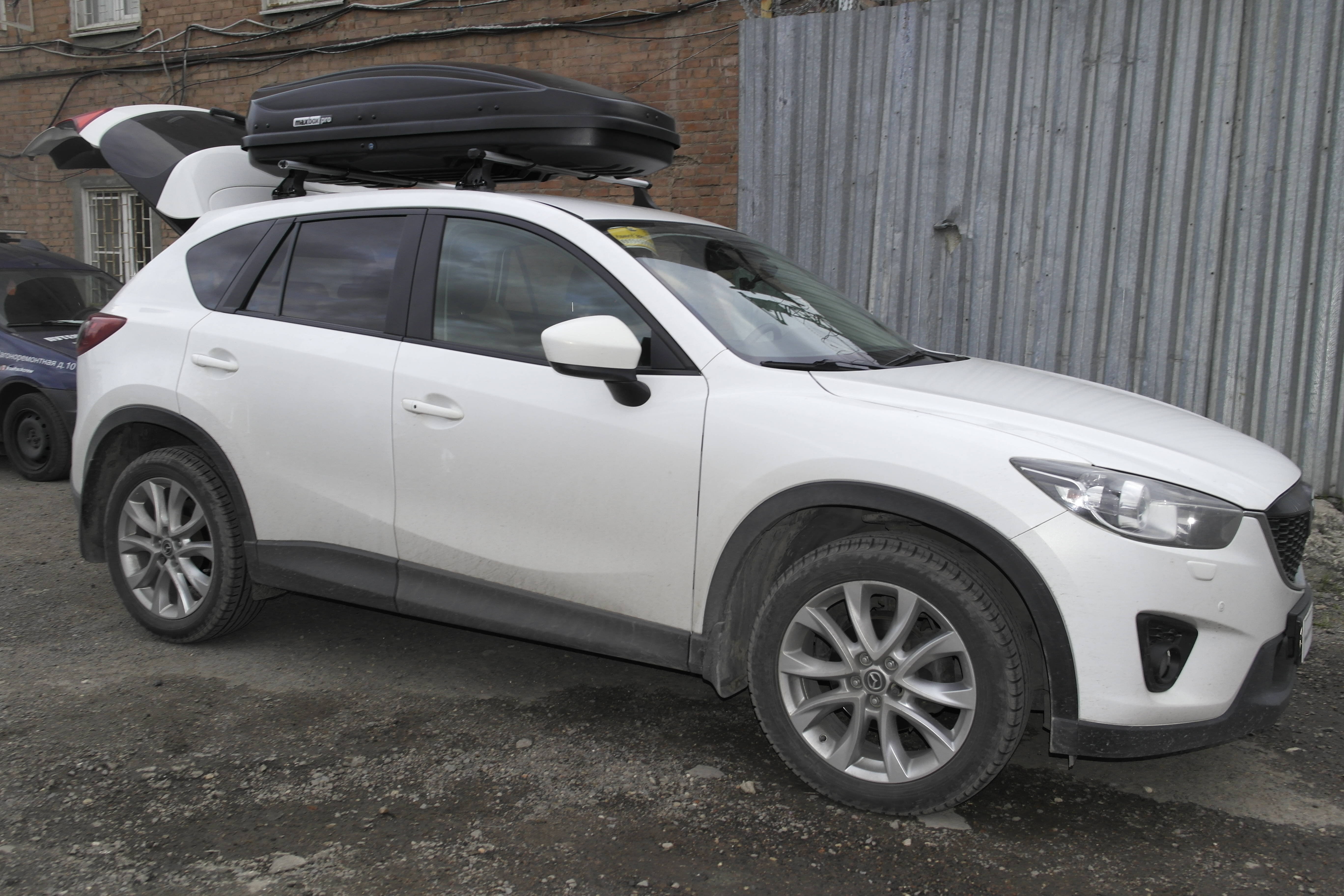 Автобокс на крышу MaxBox PRO / Maksima-List 460 black matte (МаксБокс / Максима-Лист 460 чёрный матовый)