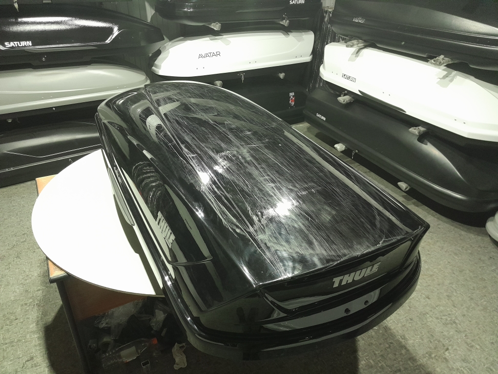 Aвтобокс Thule Motion 800 чёрный глянец б/у