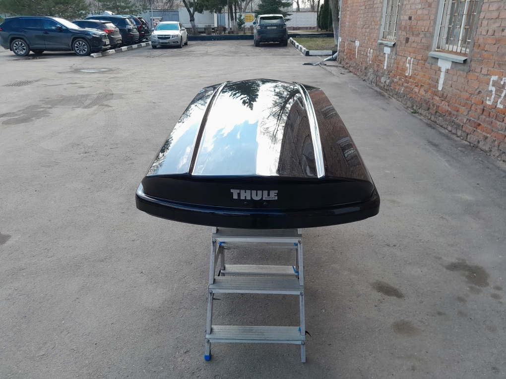Автобокс Thule Dynamic 900 чёрный глянец Б/У