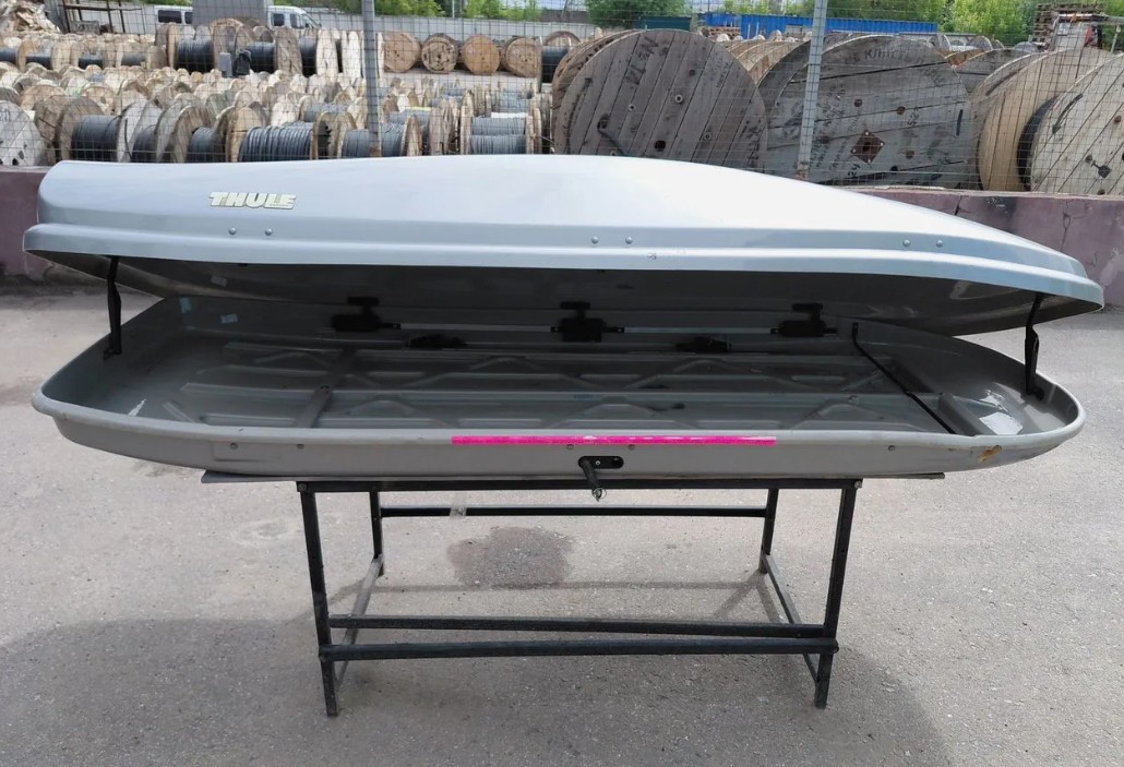 Автобокс Thule Vision XXL б/у 650 л серый глянец