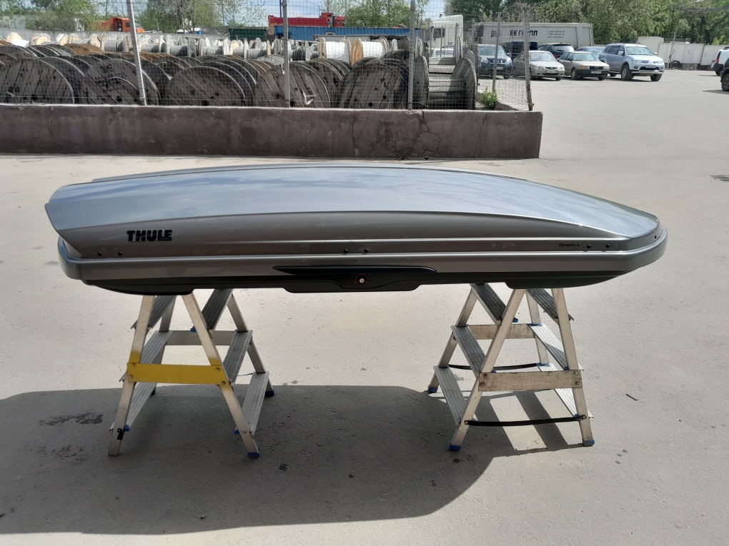 Автобокс Thule Dynamic 900 серый глянцевый Б/У