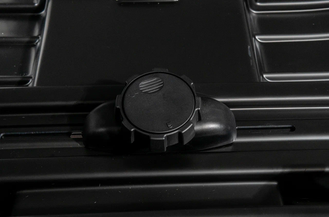 Автобокс на крышу Evrodetal Winner 585 black diamant (Евродеталь Виннер 585 чёрный диамант)