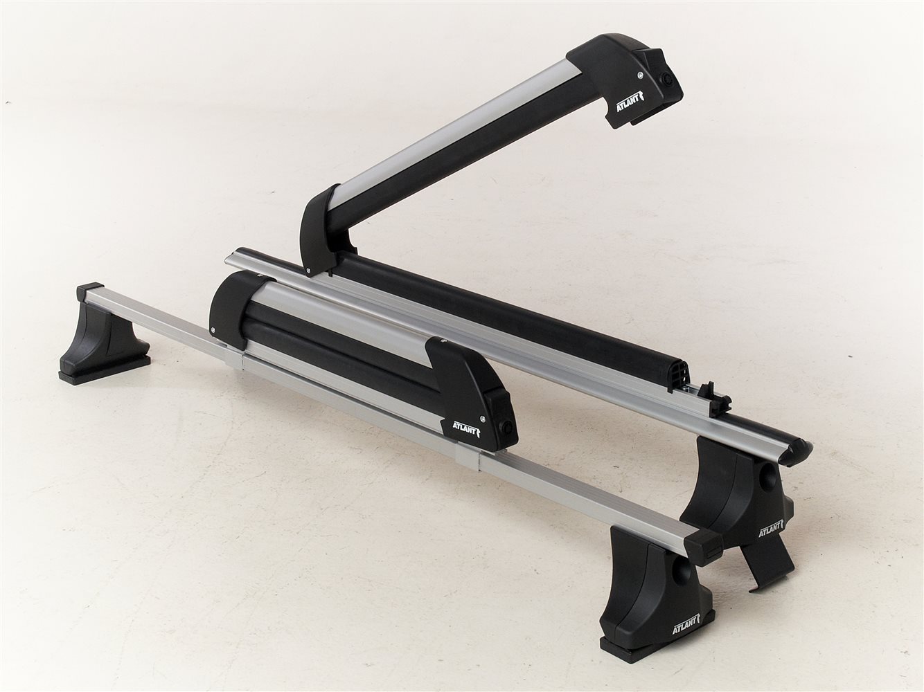 Багажник Atlant Ski 6 для перевозки 6 пар лыж или 4 сноубордов на крыше автомобиля 8551