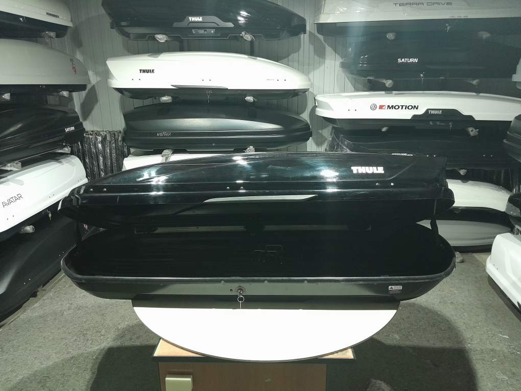 Aвтобокс Thule Motion 800 чёрный глянец б/у