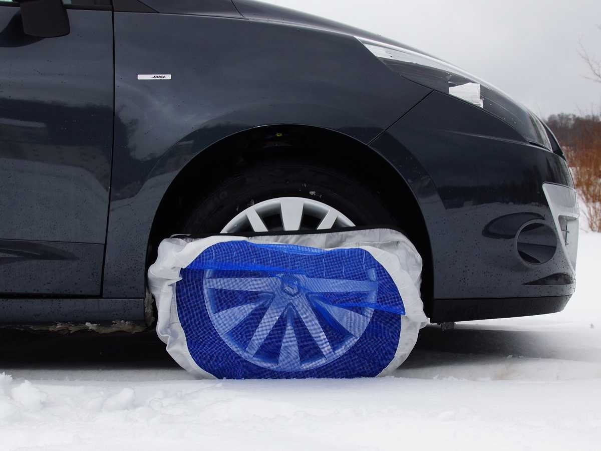 Чехлы противоскольжения SnowGecko S для автомобилей