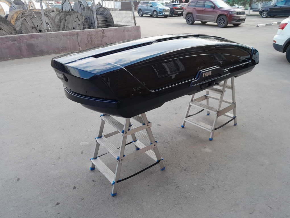 Автобокс Thule Motion XT XXL чёрный глянцевый б/у