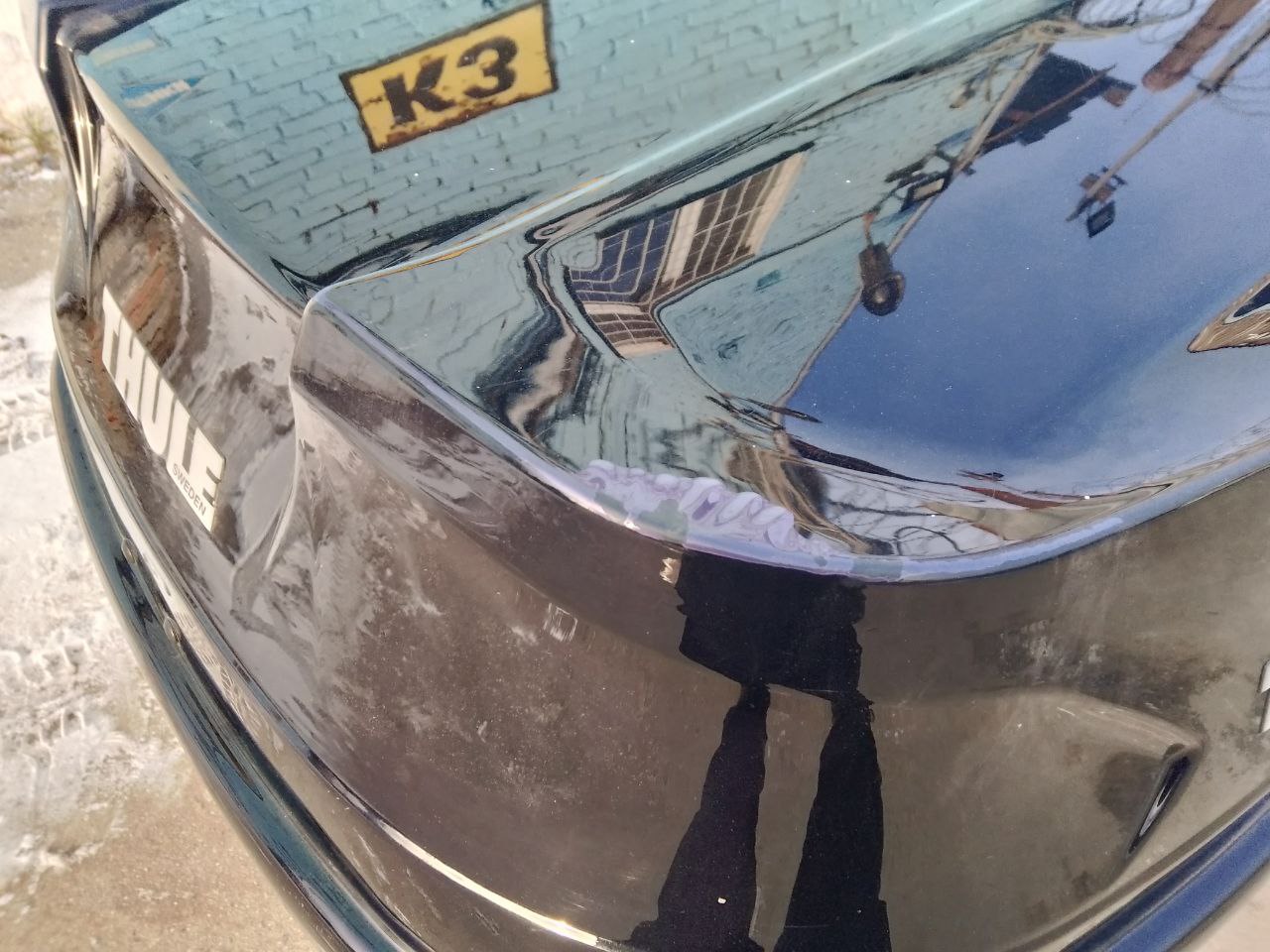 Автобокс Thule Touring M чёрный глянец Б/У 001 Э