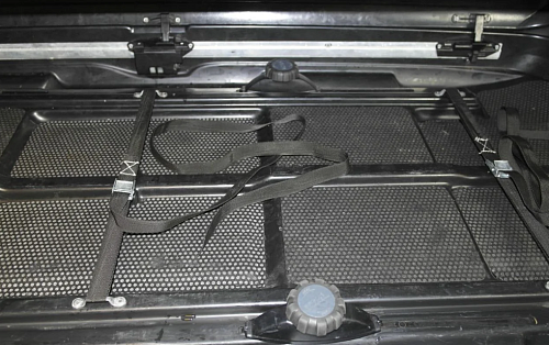 Автобокс Thule Dynamic 800 серый глянец Б/У