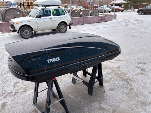 Автобокс Thule Motion 200 чёрный глянцевый Б/У 003 Э